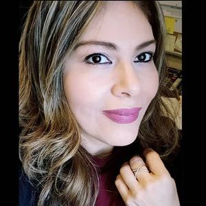 Meet your Posher, Gladys